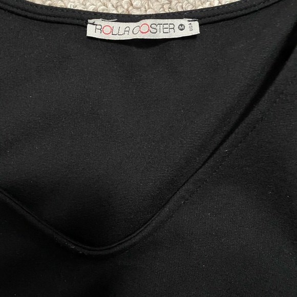 Cute black stretch dress with skater skirt - Picture 4 of 4